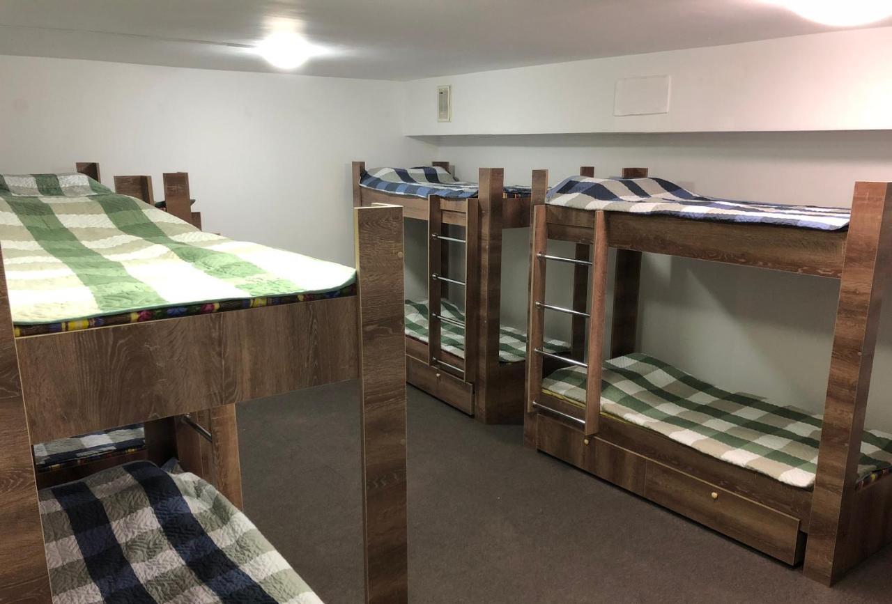 Apple City Hostel Ałma Ata Zewnętrze zdjęcie